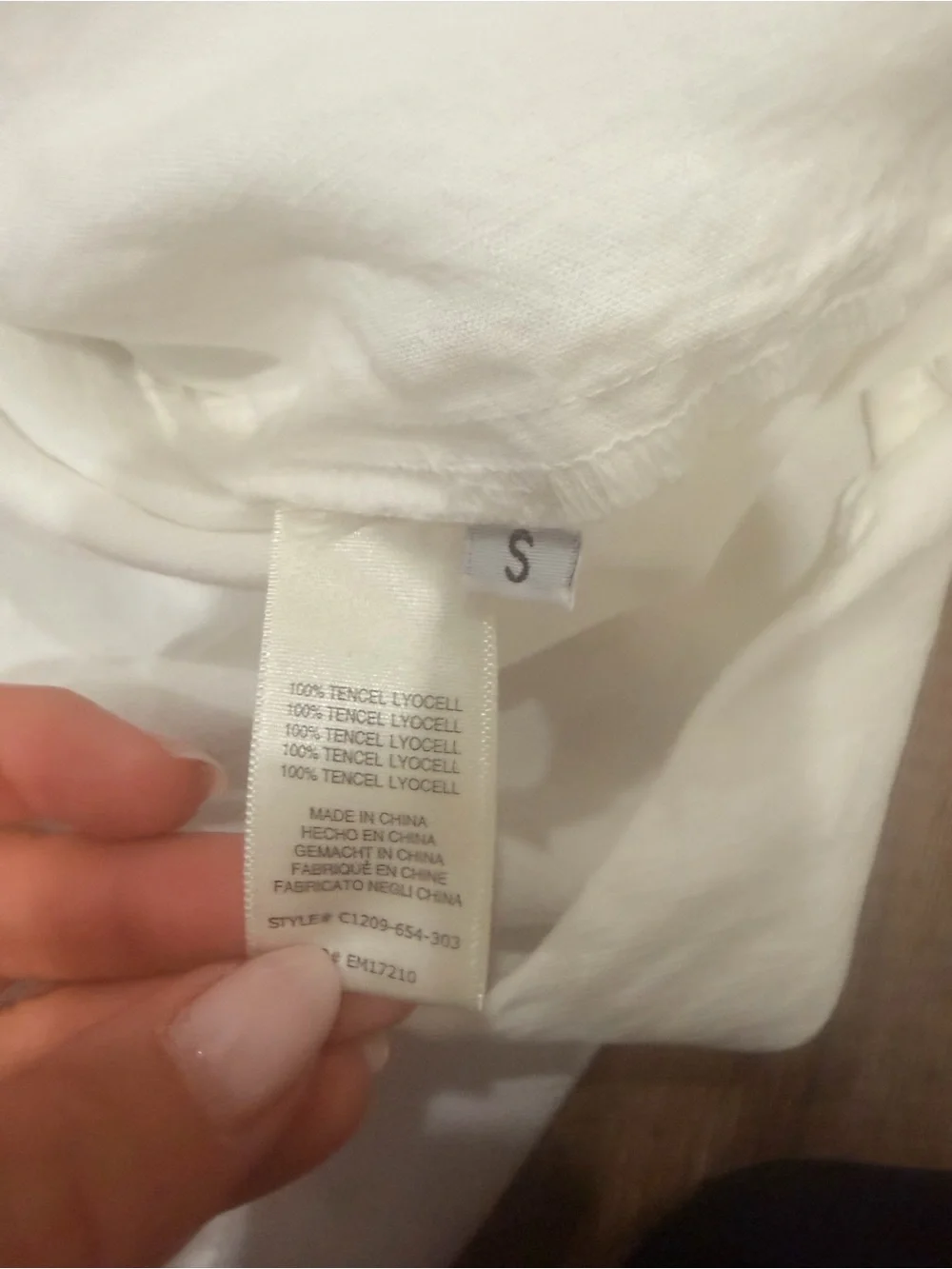 cloth & stone White Lace-Up V-Neck Long-Sleeve Henley Anthropologie